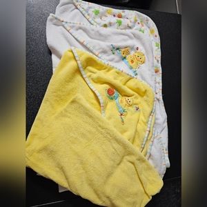 Bundle of 3: Babies R' Us Hooded Baby Bath Towels
